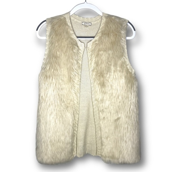 Eyeshadow Jackets & Blazers - Eyeshadow Size M Ivory Faux Fur Crochet Knit Sleeveless Open Front Cozy Vest